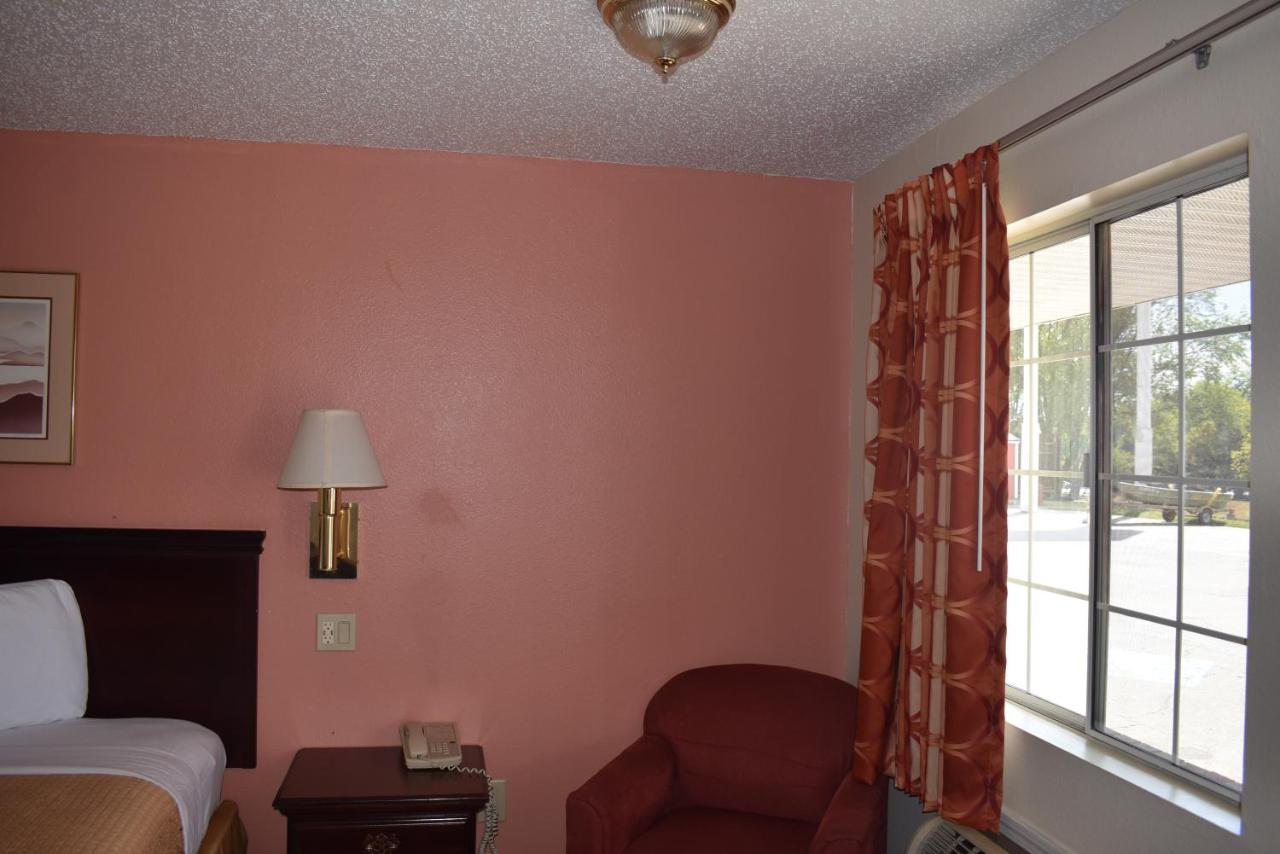 Royal Inn Springdale Luaran gambar